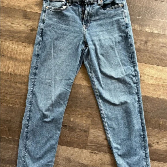 American Eagle Outfitters Light Blue Straight Leg Jeans - Picture 1 of 5